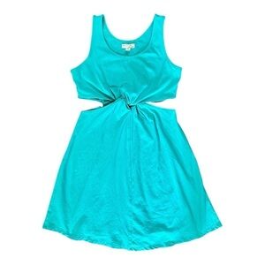 WYLD HART, WOMENS MINI DRESS. SLEEVELESS, ROUND NECK, CUT-OUT SIDES. SIZE M